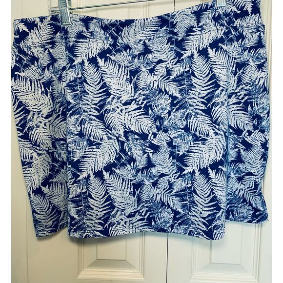 Tranquility by CO Clothing skort size Large blue and white - Picture 4 of 6